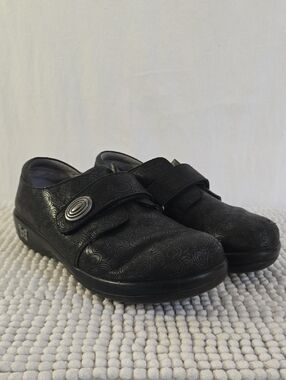 Alegria Womens Joleen Loafer size 39/8.5